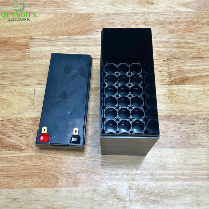 Vỏ Hộp Đựng Pin Kèm 2 Vỉ Cố Định Cell 18650 màu Đen