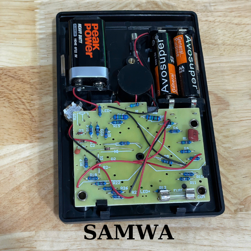 Đồng hồ vạn năng cơ SAMWA YX360TRe ( kèm theo pin và que đo)