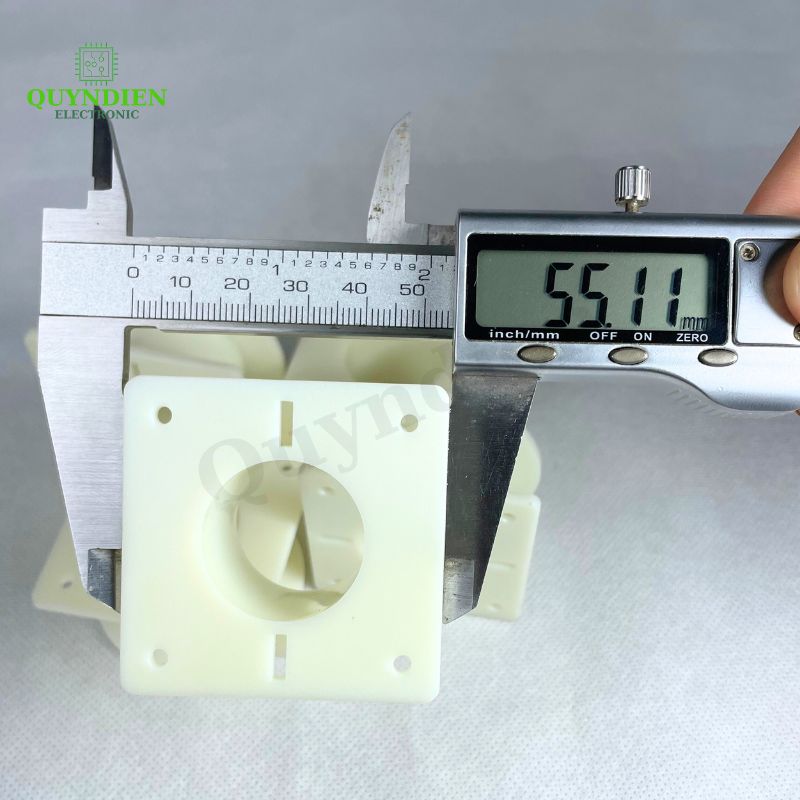 Lõi Nhựa Vuông Tròn 55 Quấn Cuộn Cảm Phân Tần Loa - Màu Trắng Sữa