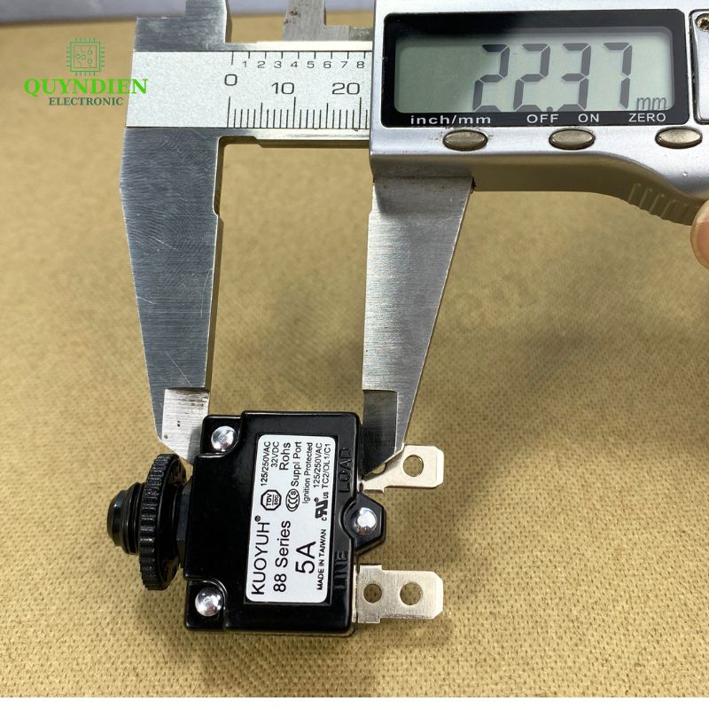 Cầu Chì Tự Động Ngắt Kuoyuh 5A 125/250VAC Size 22x29mm