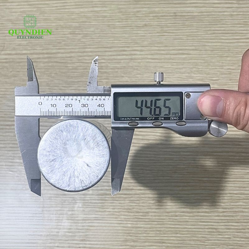 Tụ Nhôm Dây 60uF - 450V