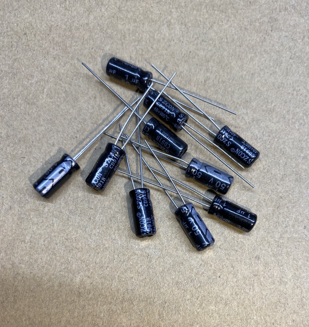 Tụ hóa 50v-1uf 2.2uf 4.7uf 10uf 47uf