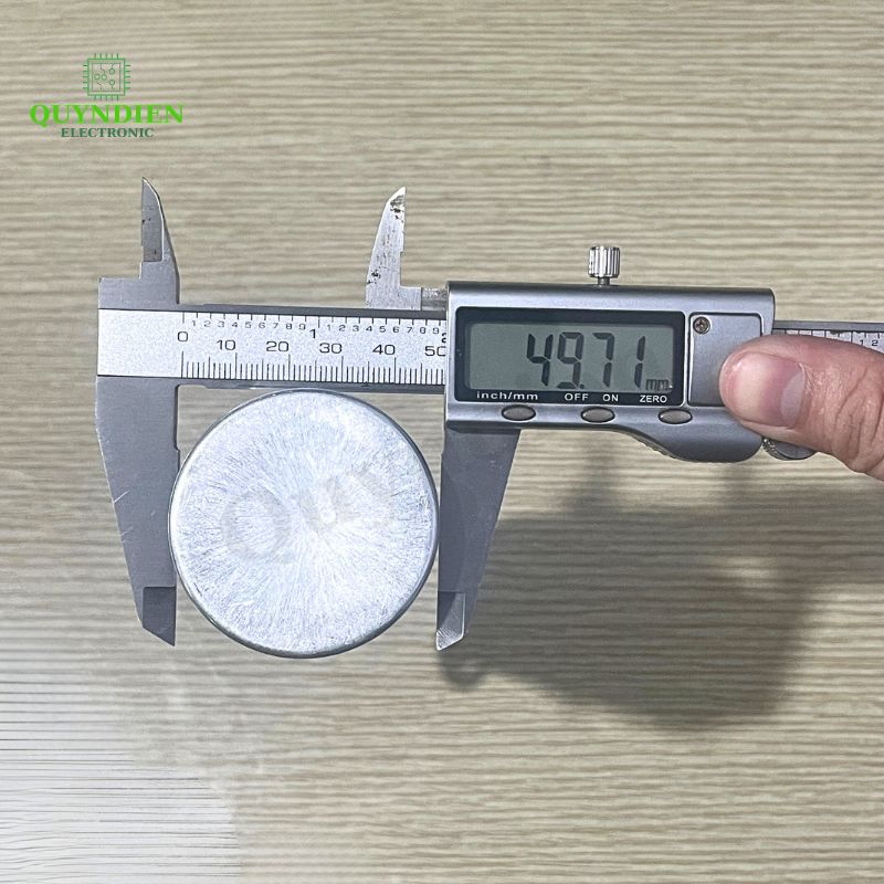 Tụ Nhôm Dây 70uF - 450V