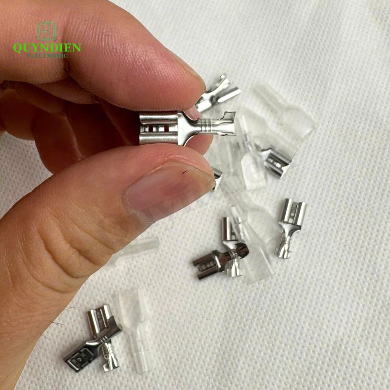 Đầu Cos Cái 4.8mm Kèm Vỏ Bọc - Túi 10 Bộ