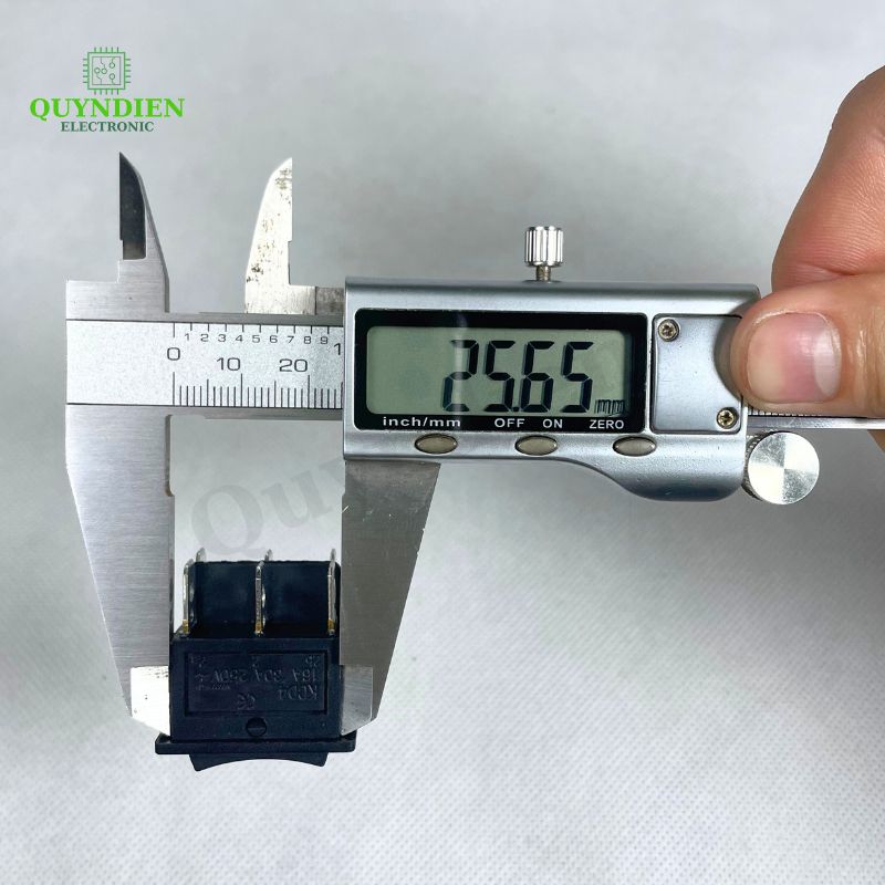 Công Tắc Bập Bênh 6 Chân KCD4 16A/30A 250V Đen Không Đèn