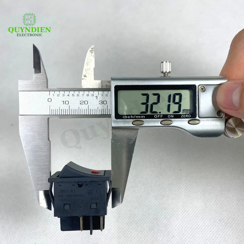 Công Tắc Bập Bênh 4 Chân KCD4 30A 125/250VAC Đen
