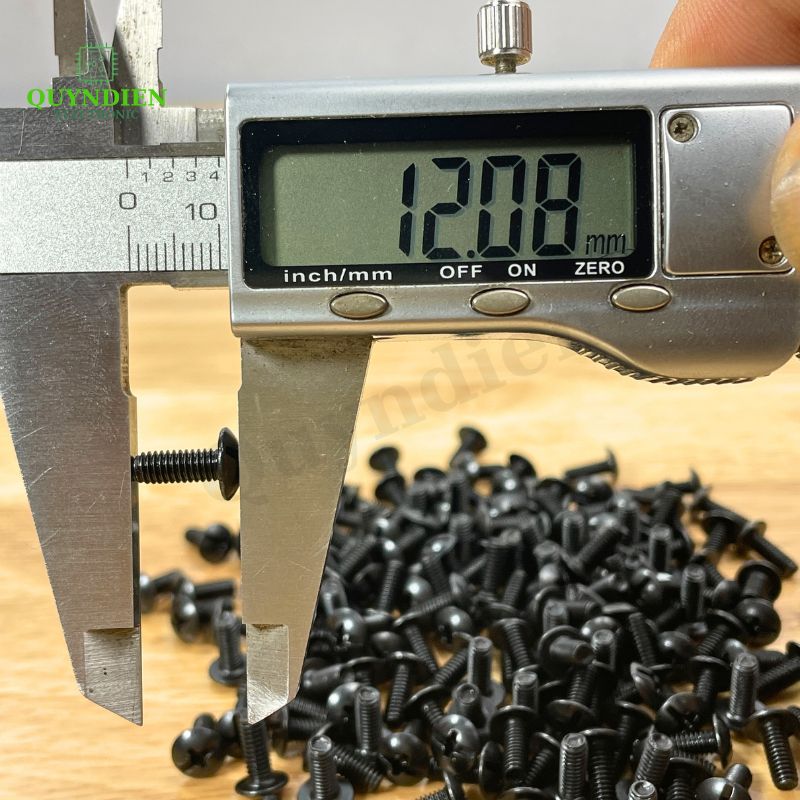 Ốc Vít Đầu Dù Ren Mịn M4=4x10mm Màu Đen - 100 Con