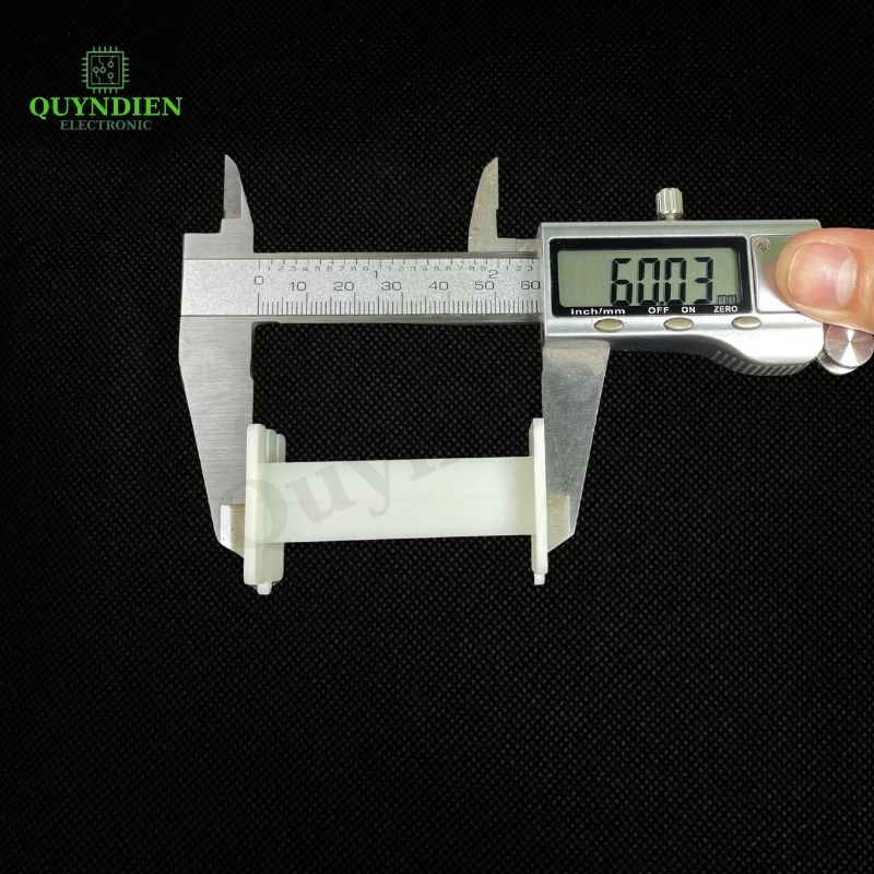 Lõi Nhựa Vuông Dài 60mm Quấn Cuộn Cảm Phân Tần Loa - Màu Trắng Sữa