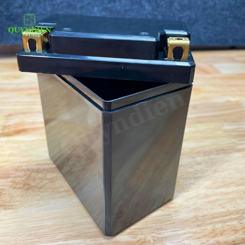 Vỏ Bình Đề Xe Máy YT7 Cọc Vuông Nắp Đục