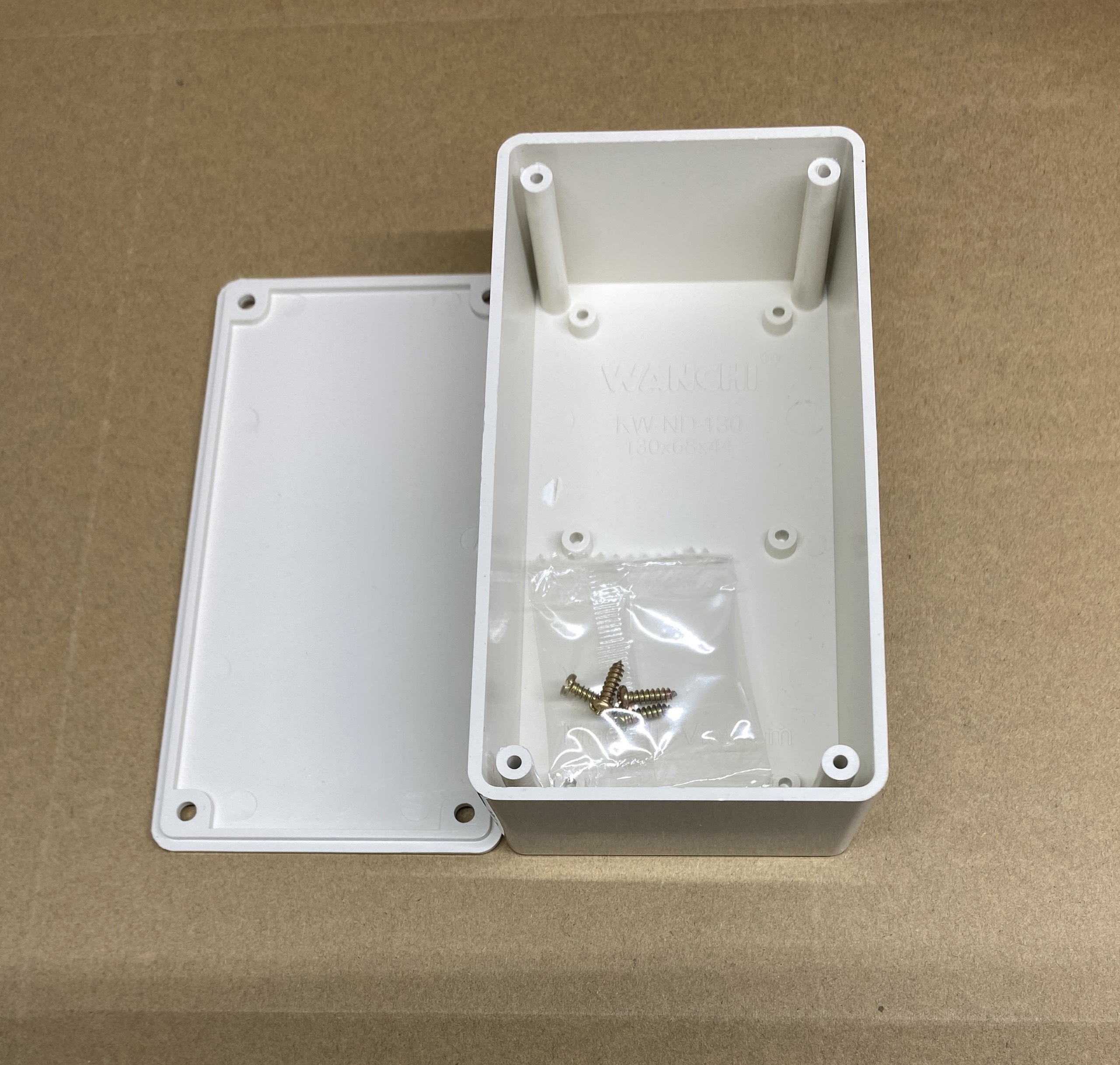 Hộp nhựa ABS 130x68x44mm WANCHI