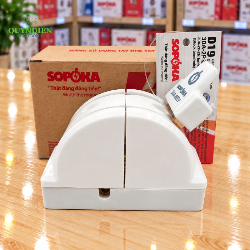 Cầu Dao Đảo 1 Pha 30A 2P 2N 600V SOPOKA