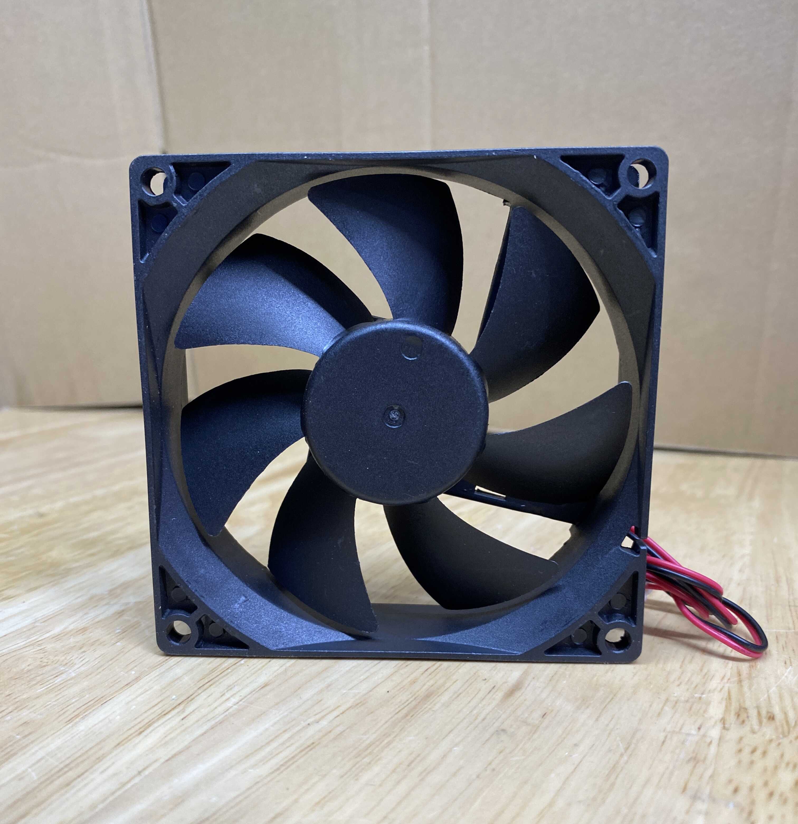 Quạt tản nhiệt 24v (DC) 6x6 8x8 9x9 quạt không chổi than