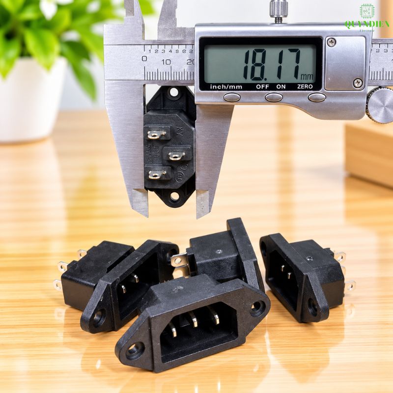 Ổ Jack Nguồn AC 3 Chấu 10A 250V