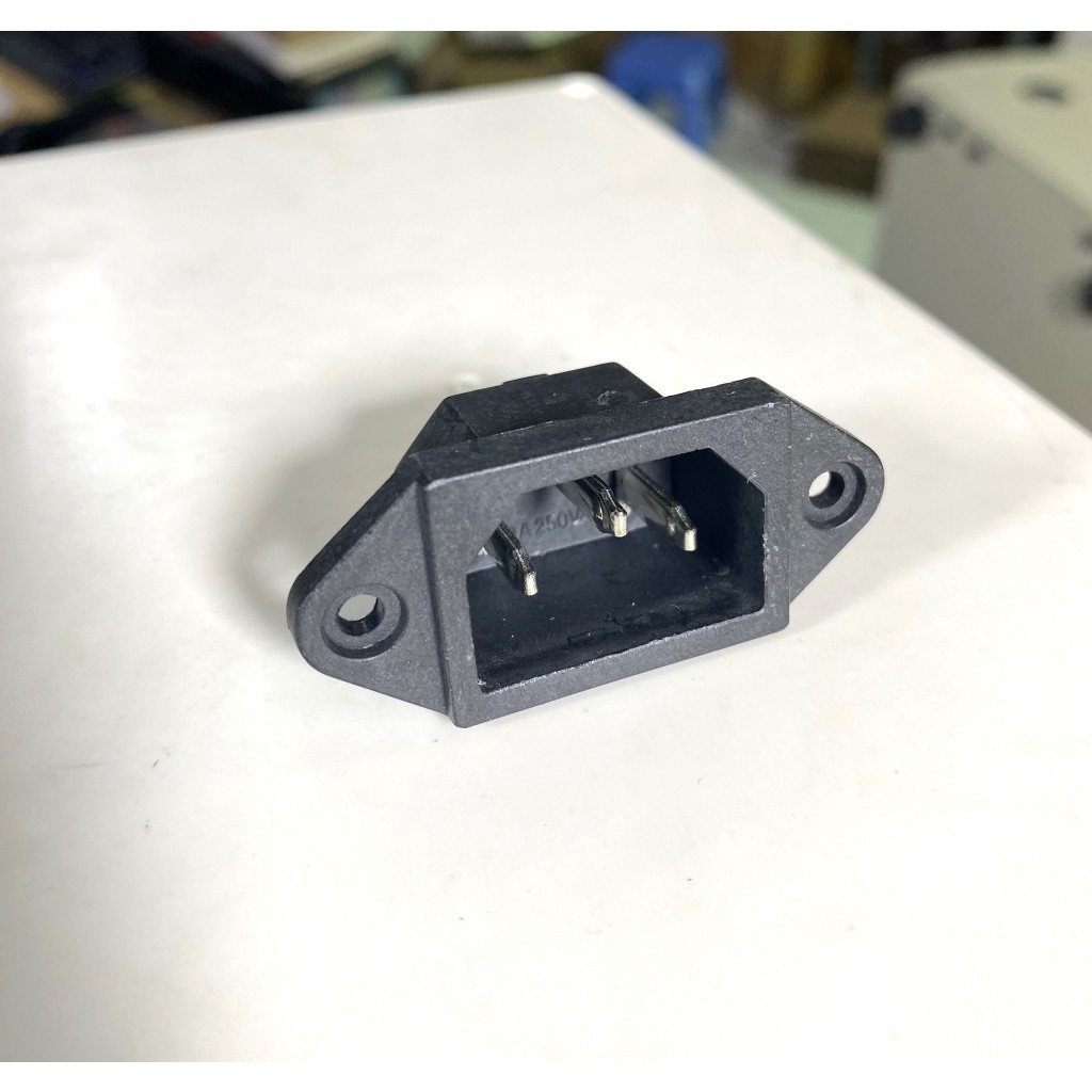 Ổ Jack nguồn AC 3 chấu - jack nồi cơm - 10A 250V