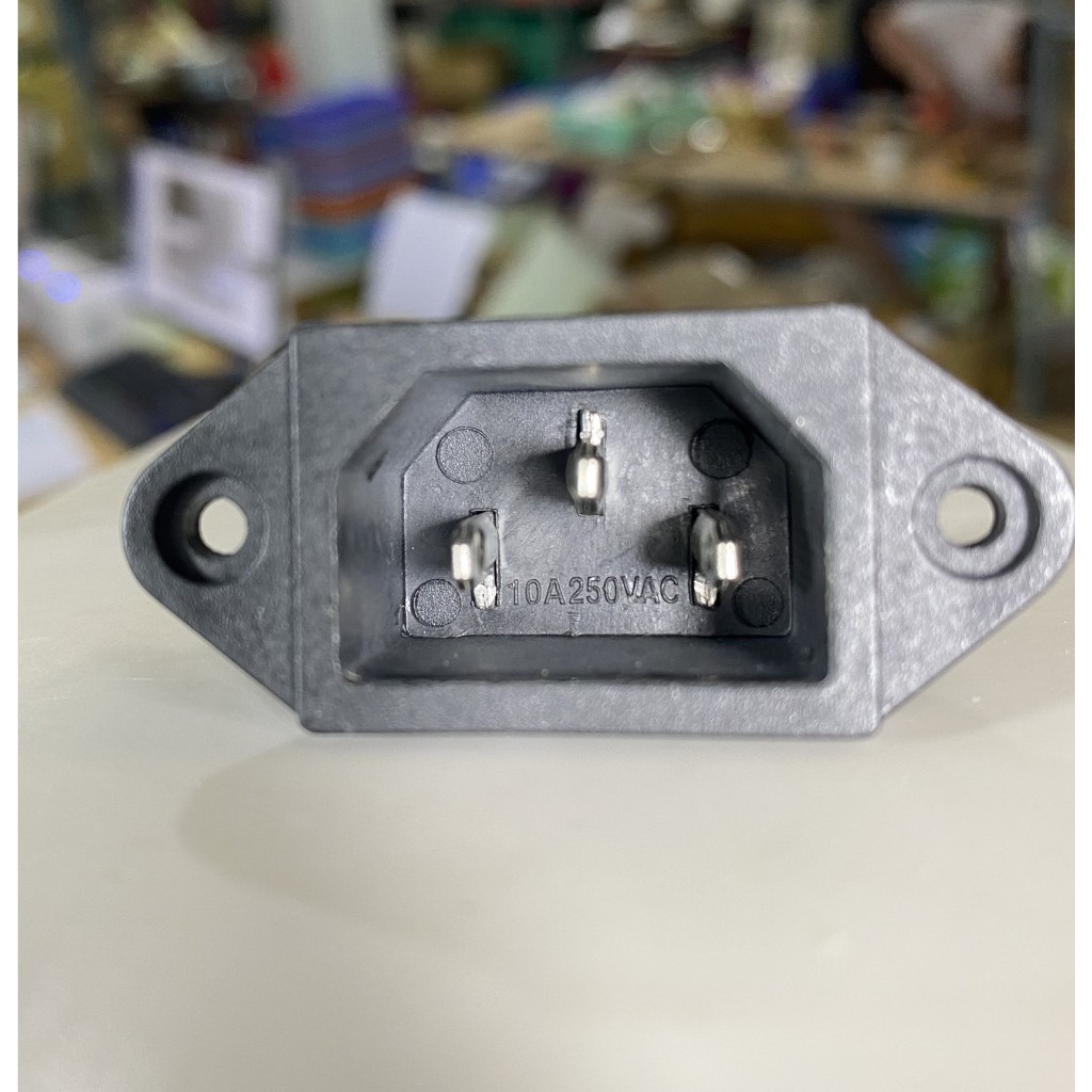 Ổ Jack nguồn AC 3 chấu - jack nồi cơm - 10A 250V