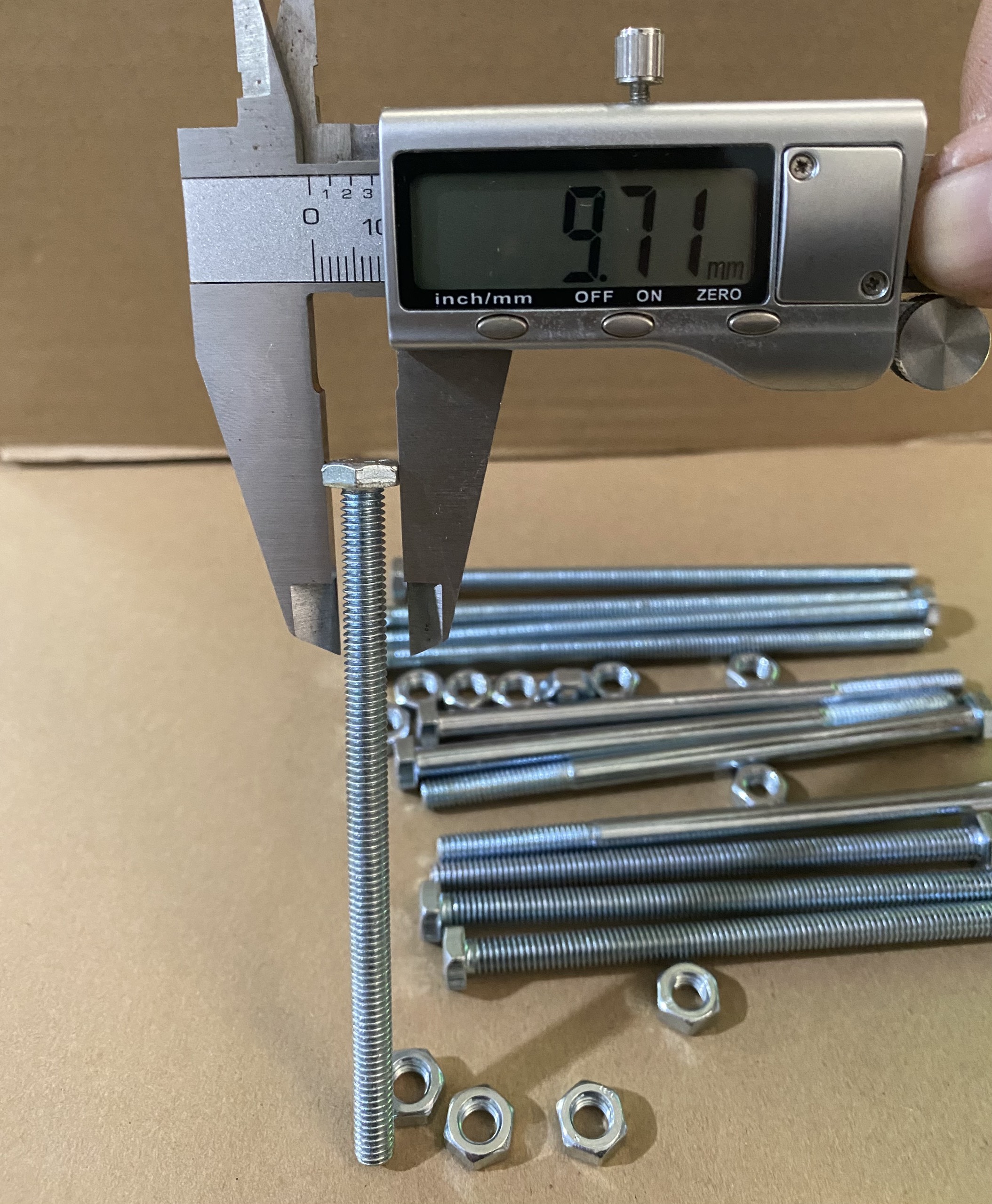 Bulong + tán 6ly (M6) Bù lon, Bulon bắt tanpo biến áp Combo 4 con (phi 6mm dài 10cm, 11cm, 12cm)