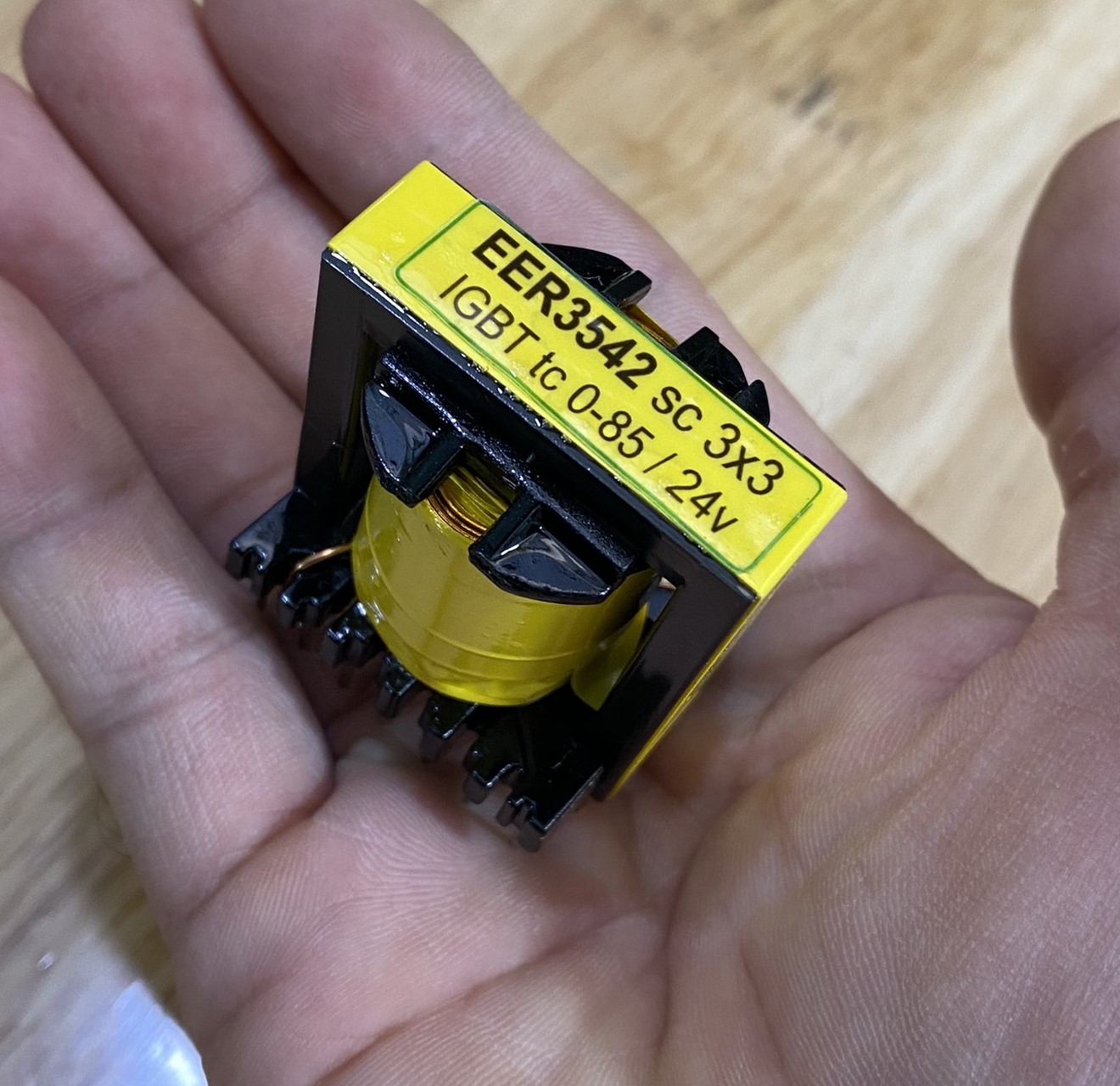 Biến áp xung quán mới EE3542 đứng IGBT cho máy 4 fet 6 fet