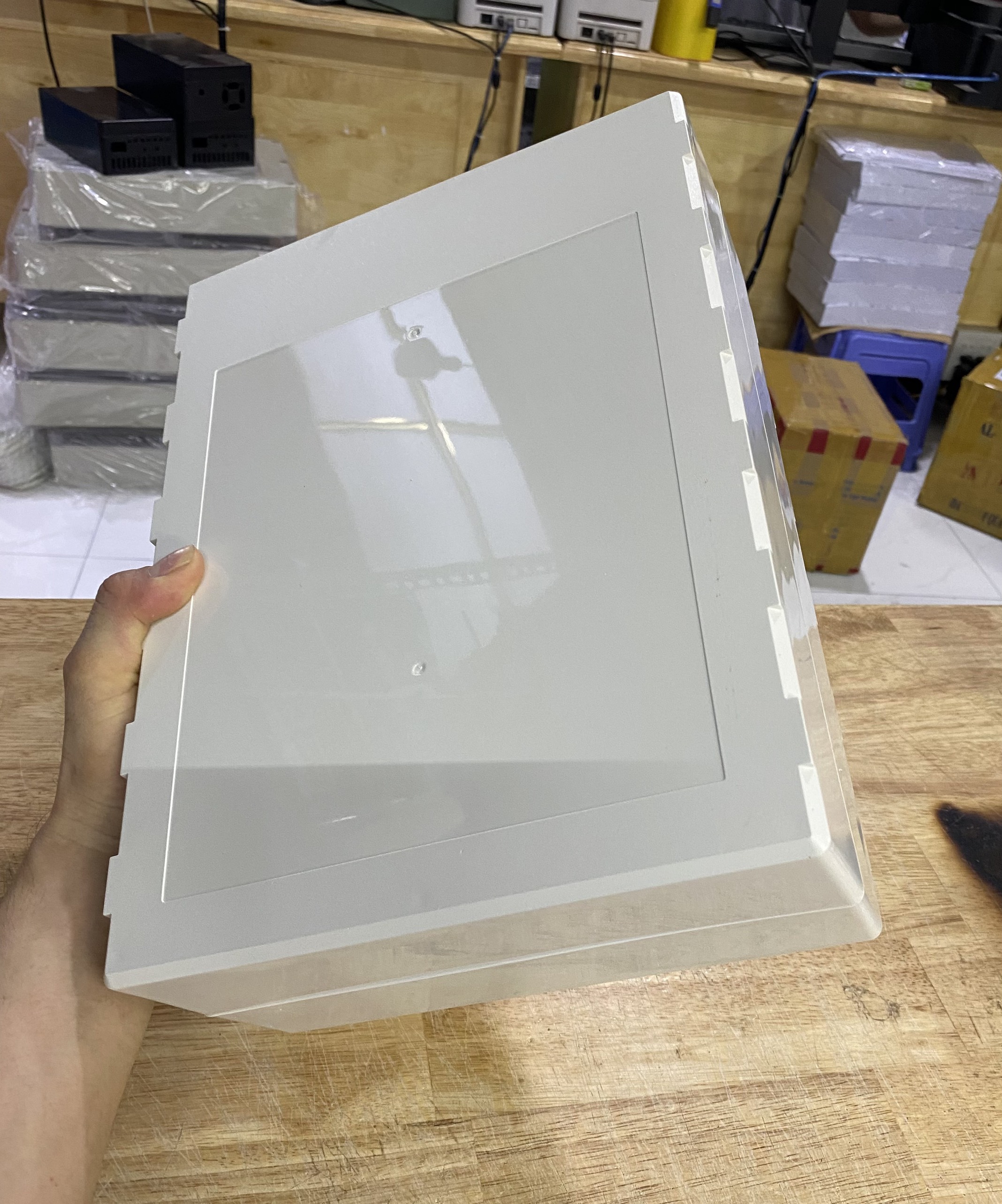 Hộp nhựa ABS 320x240x110mm WANCHI