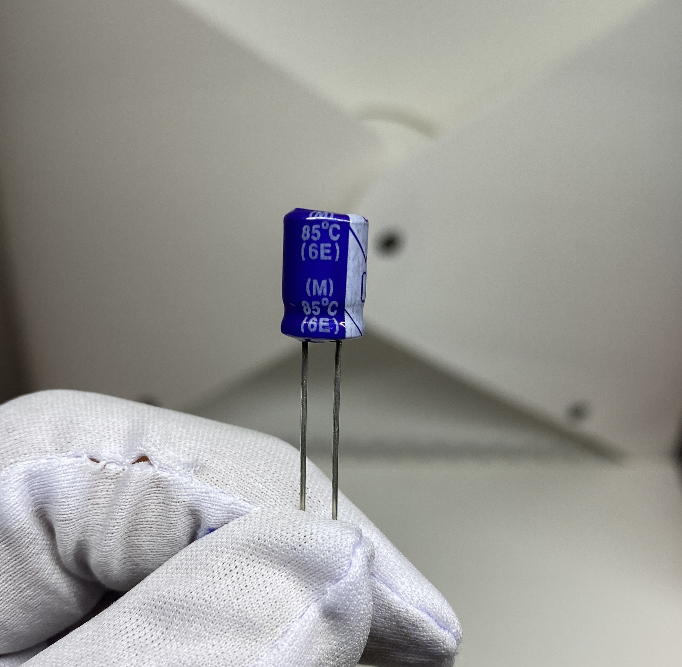 Tụ hóa 470uf-16v 25v 35v 50v màu ngẫu nhiên
