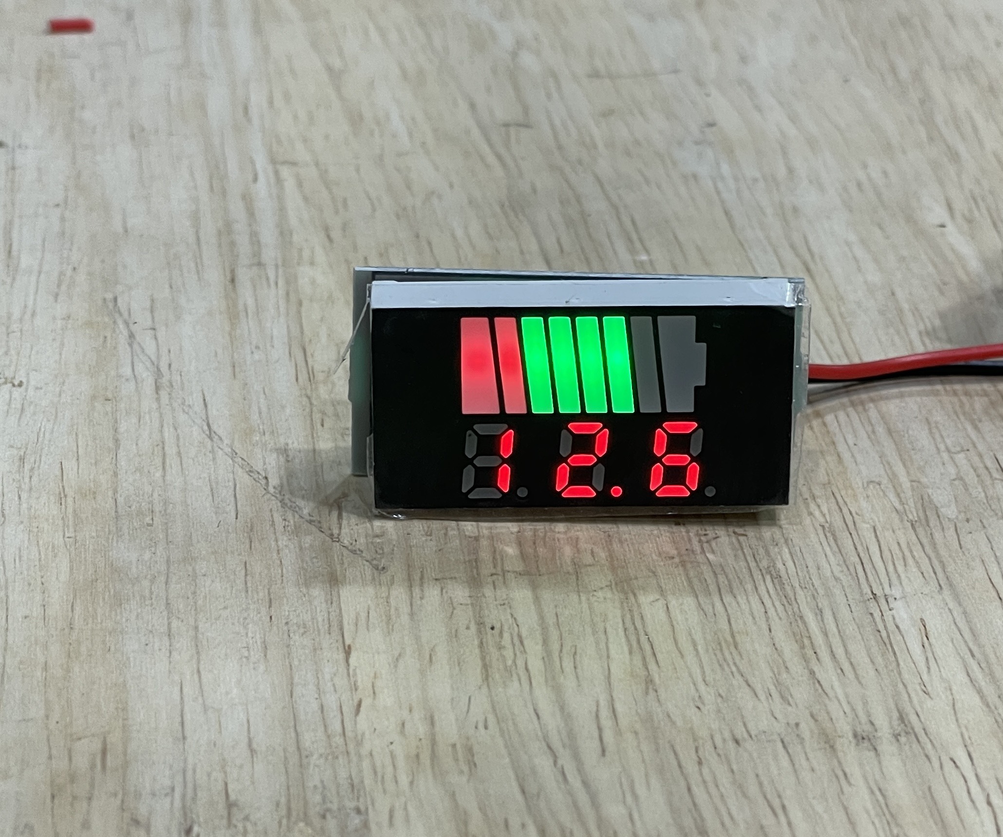 Thiết Bị Đo Dung Lượng Pin 12V 24V 36V 48V 60V Màn Hình LED Hiển Thị Điện Áp vôn kế báo pin cho ác quy