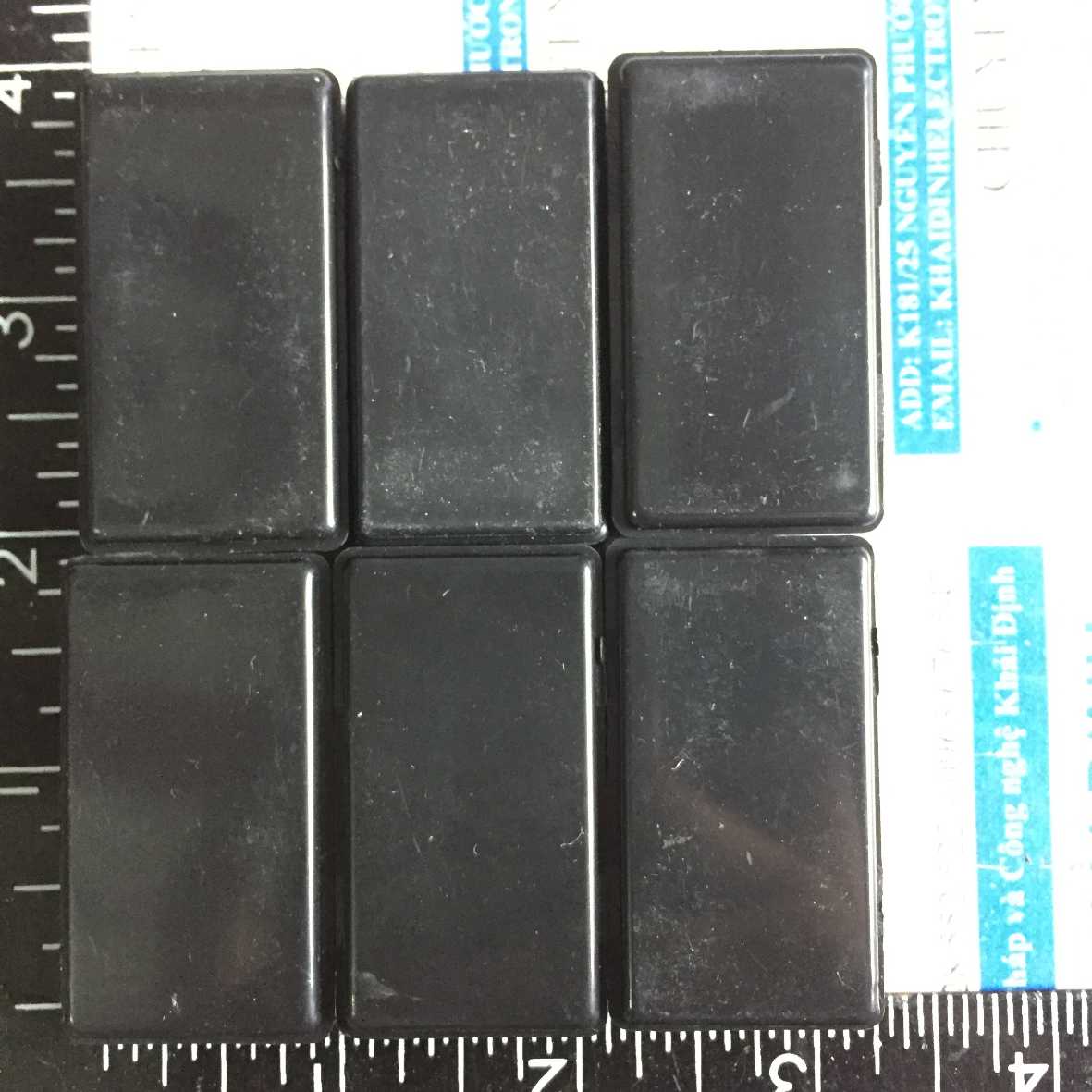 Hộp nhựa hộp mạch điện 49*27*14mm màu đen kde3200