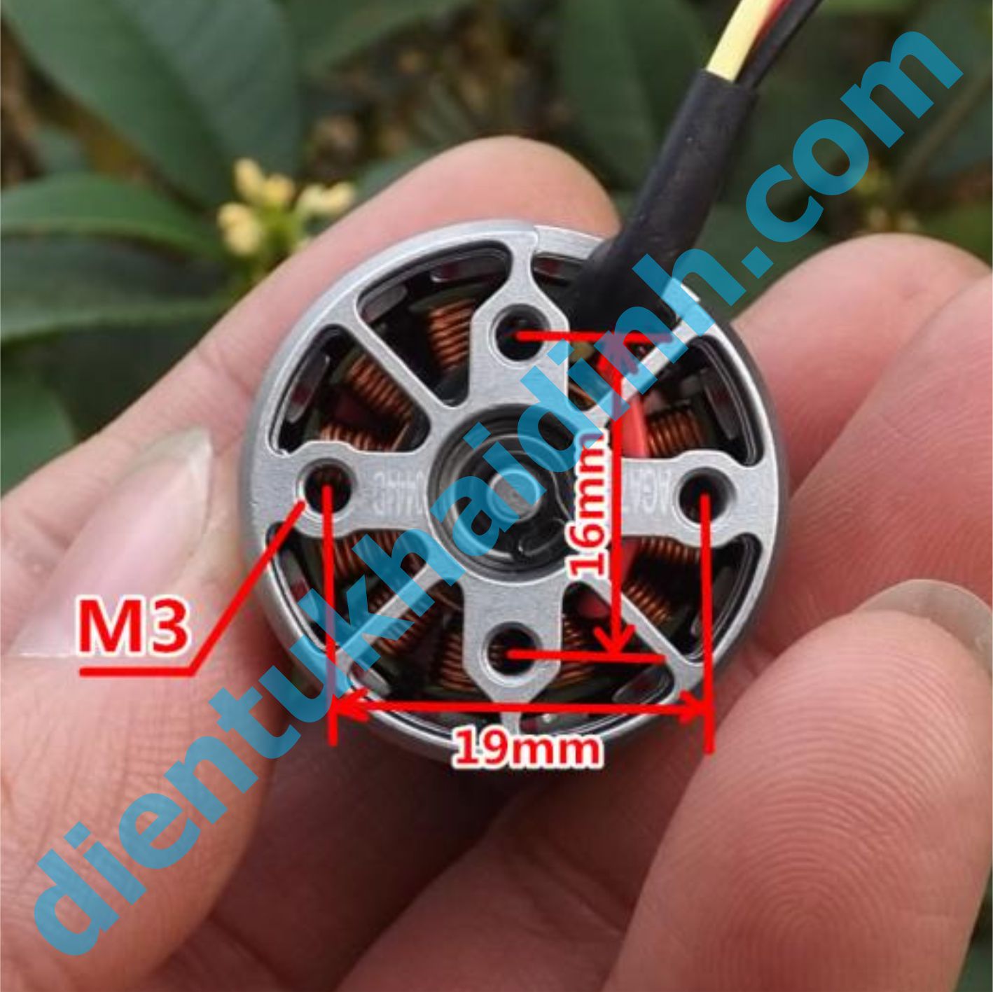 ĐỘNG CƠ BRUSHLESS KHÔNG CHỔI THAN UAV MOTOR DJI Phantom 3 2312A 14.8V 800kv 60g kde3853