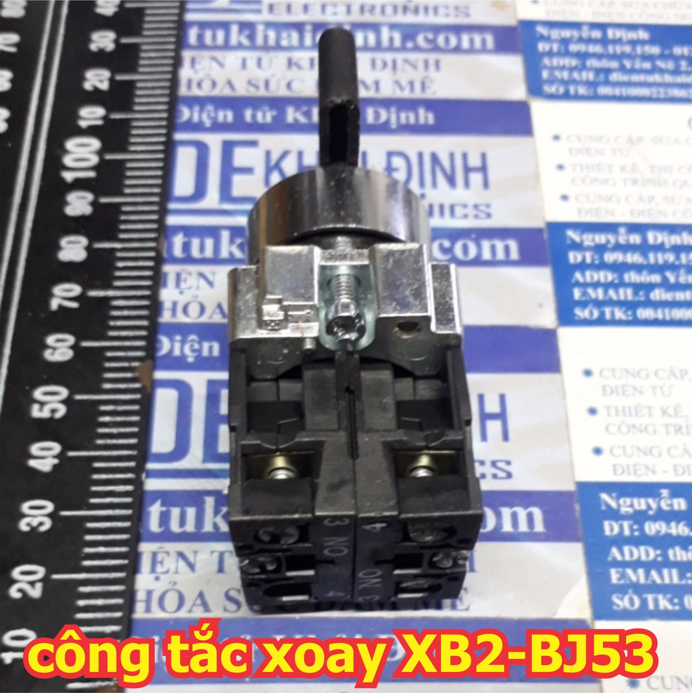 Công tắc xoay tủ điện RESET, không giữ, 2 chiều, 2 thường mở, phi 22mm, cần dài XB2-BJ53 kde5623