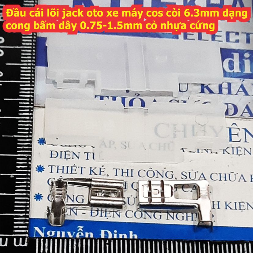 Đầu cái lõi header jack oto xe máy cos còi 6.3mm dạng cong bấm dây 0.75-1.5mm cỏ nhựa cứng kde7921