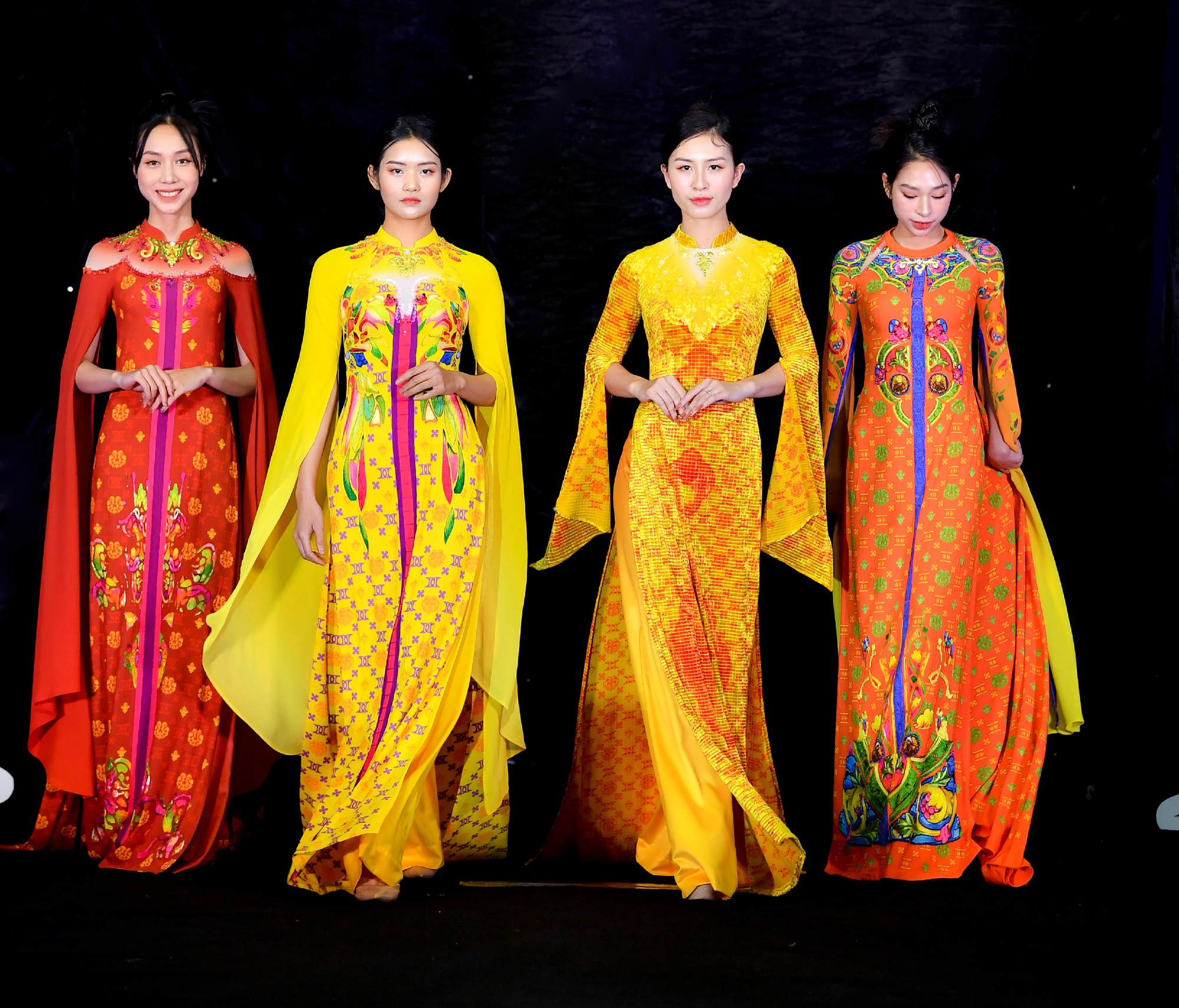 in-ao-dai