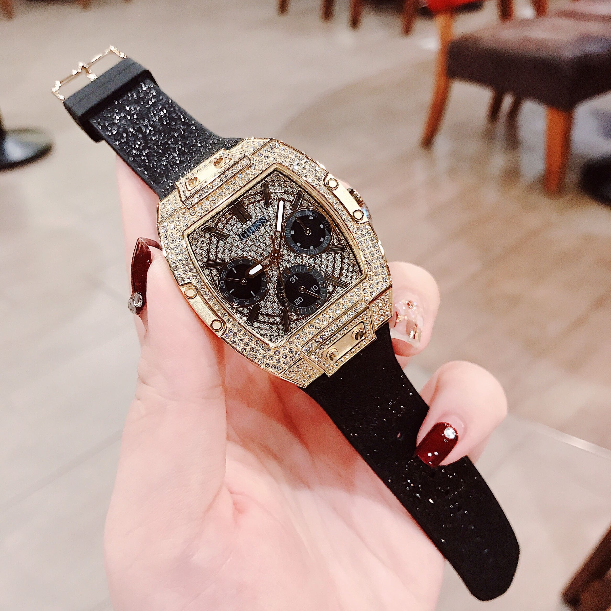 Mẫu đồng hồ Guess Nữ bán chạy, mẫu HOT Trend năm 2025