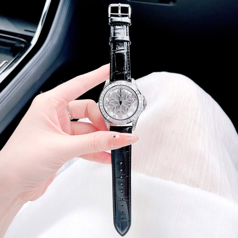 Đồng Hồ Davena Hoa Tuyết Xoay |Nữ Giới |Đính Đá Silver |Dây Da Đen |Máy Pin (Máy Quartz) |Size 39mm |donghogiatot.vn