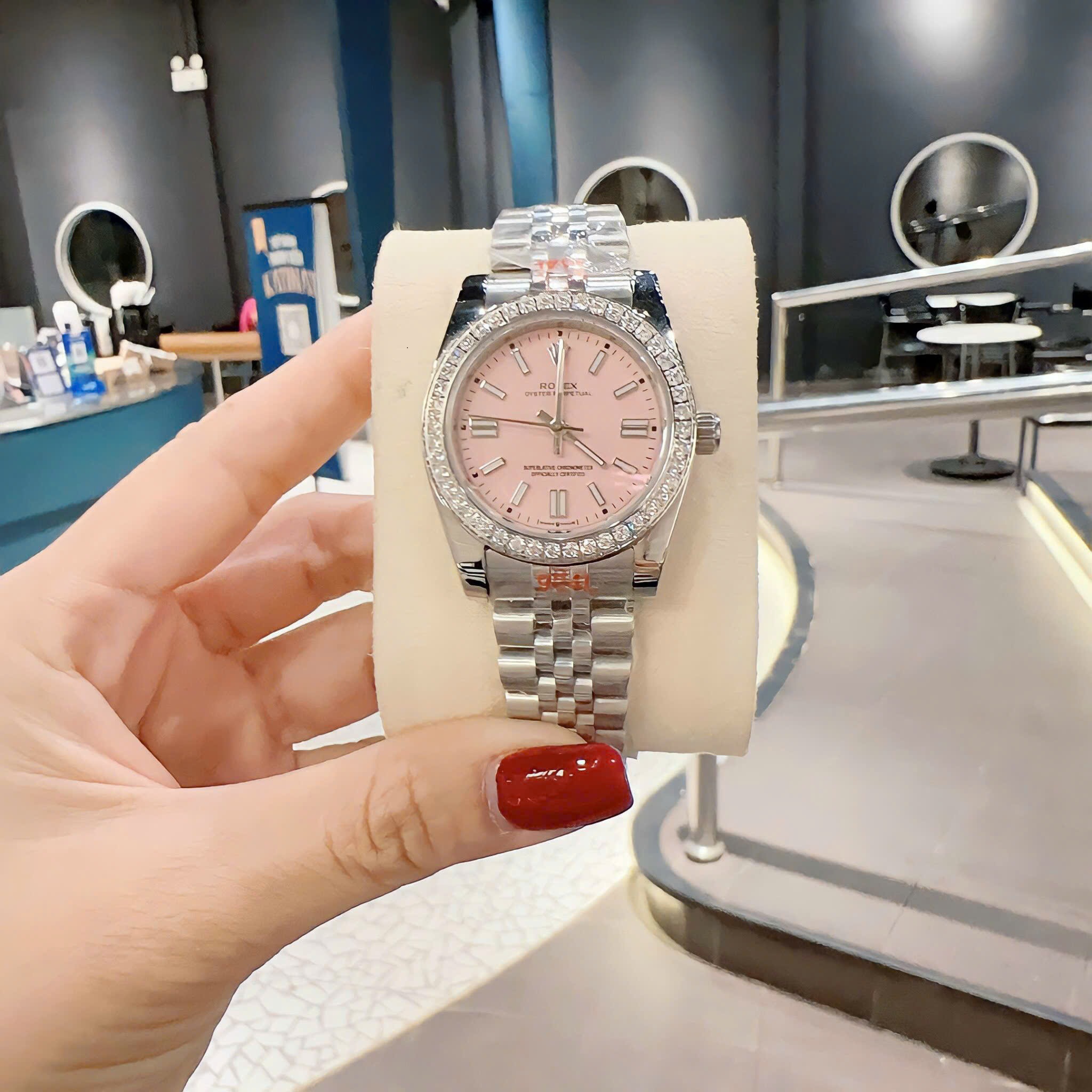 Đồng Hồ Rolex Đính Đá |Nữ Giới |Mặt Hồng |Dây Kim Loại Trắng Silver |Máy Pin (Máy Quartz) |Size 31mm |donghogiatot.vn