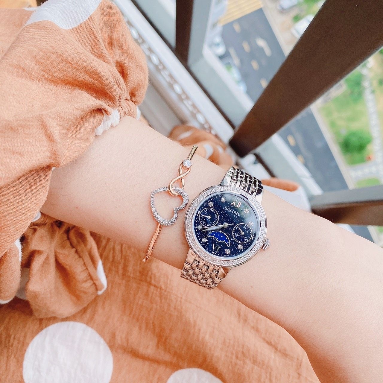 Đồng Hồ Bulova Moonphase |Nữ Giới |Mặt Xanh Dương |Dây Kim Loại Silver |Máy Pin (Quartz) |Size 32mm |donghogiatot.vn