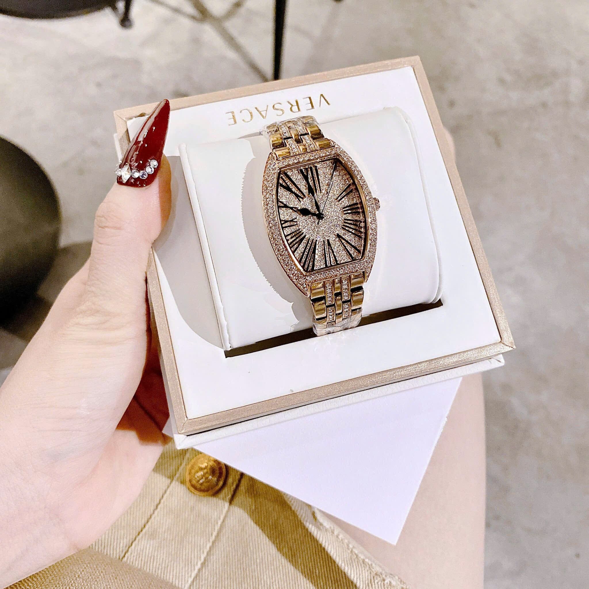 Đồng Hồ Chopard Mặt Oval |Nữ Giới |Đính Đá |Dây Kim Loại Rose Gold |Máy Pin (Quartz) |Size 34mm |donghogiatot.vn