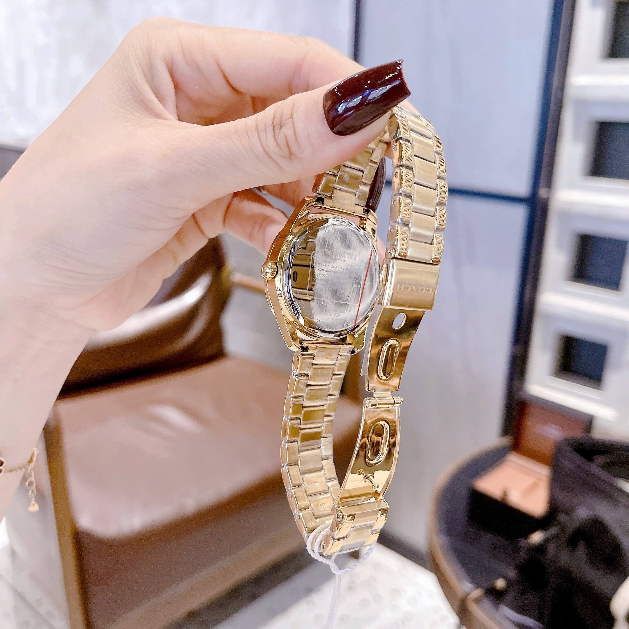 Đồng Hồ Coach Preston Rainbow |Nữ Giới |Mặt Khảm Đá |Dây Kim Loại Vàng Gold |Máy Pin (Quartz) |Size 36mm |donghogiatot.vn