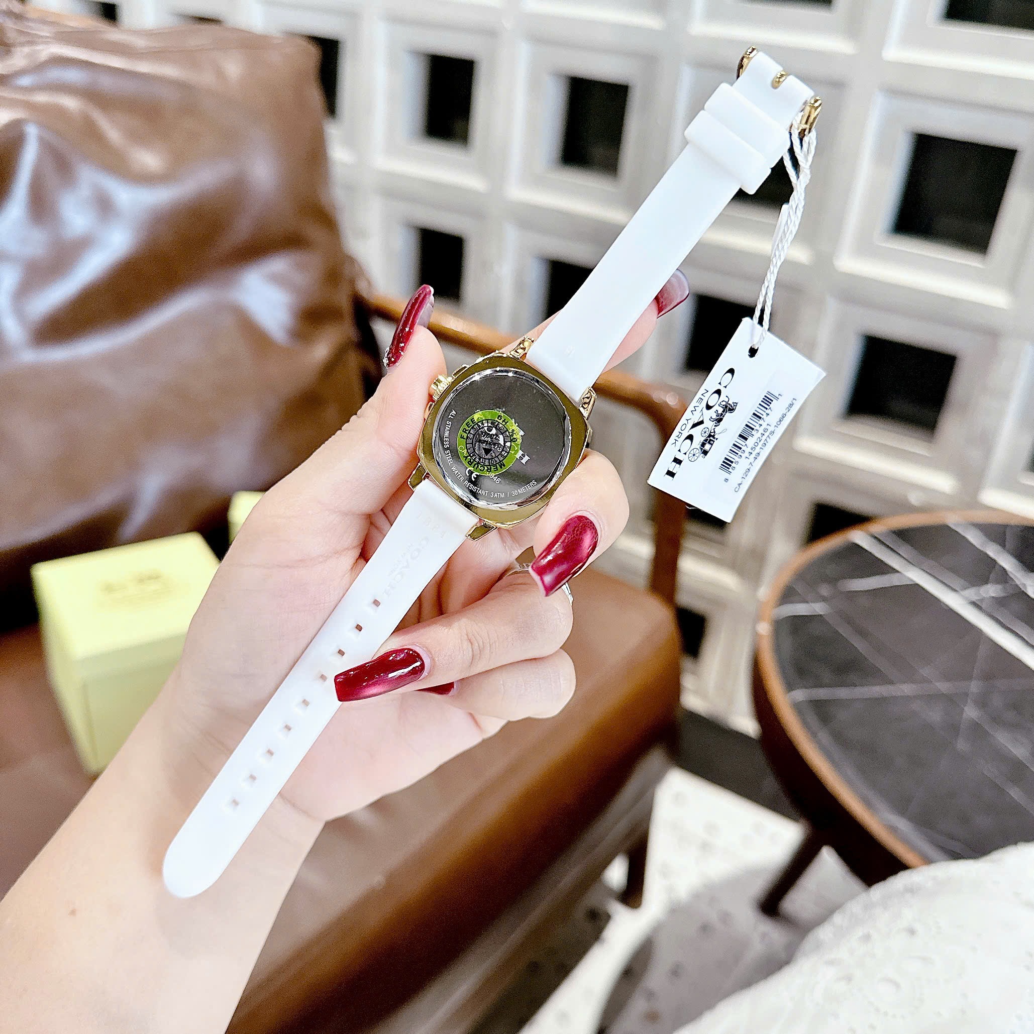 Đồng Hồ Coach Signature Boyfriend |Nữ Giới |Vàng Gold |Dây Sillicone Trắng |Máy Pin (Quartz) |Size 34mm |donghogiatot.vn