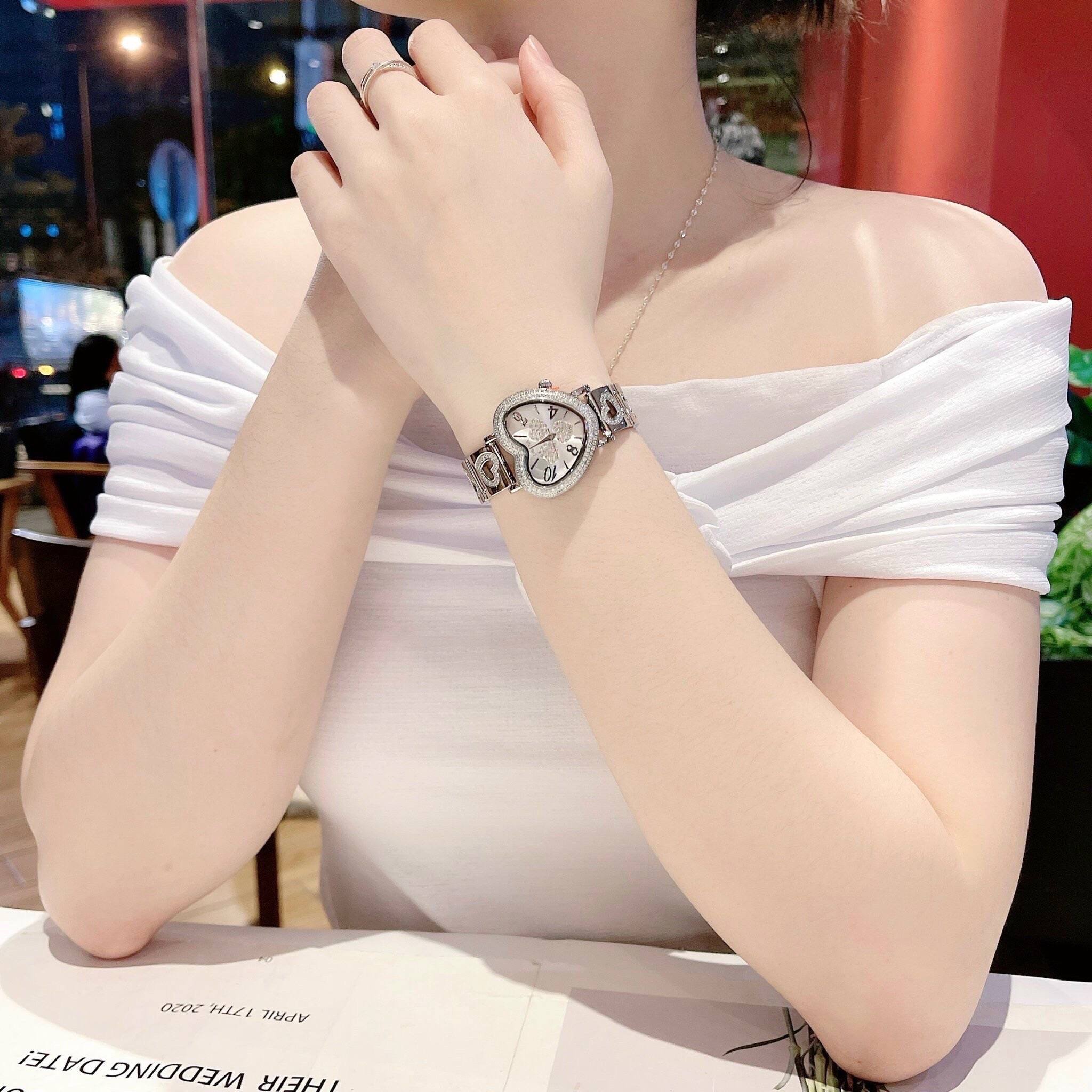 Đồng Hồ Davena Mặt Trái Tim Trắng |Nữ Giới |Silver |Dây Kim Loại |Máy Pin (Quartz) |Size 34mm |donghogiatot.vn