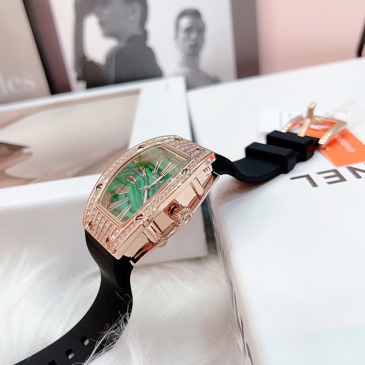 Đồng Hồ Davena Mặt Xanh Lá |Nữ Giới |Rose Gold |Dây Silicone Đen |Máy Pin (Quartz) |Size 30x38mm |donghogiatot.vn