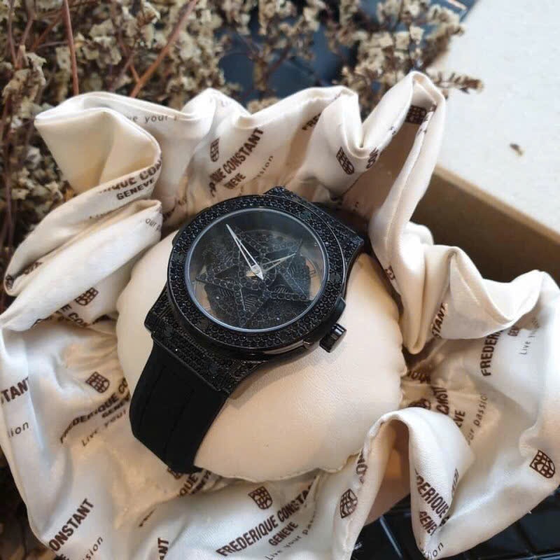 Đồng Hồ Davena Ngôi Sao Xoay |Nữ Giới |Full Đá Đen |Dây Silicone |Máy Pin (Quartz) |Size 38mm |donghogiatot.vn