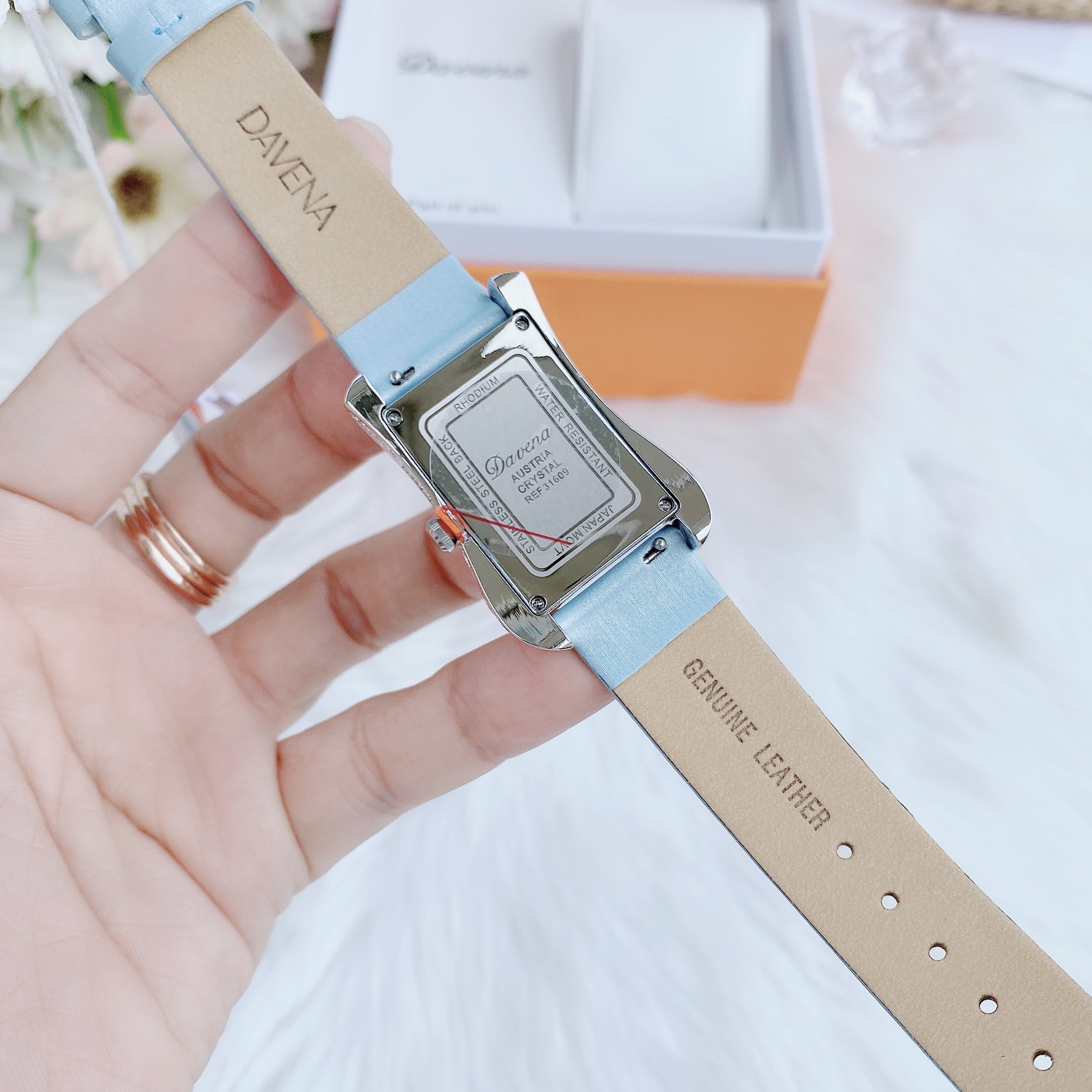 Đồng Hồ Davena Tựa Hermes |Nữ Giới |Full Đá Trắng Silver |Dây Da Xanh |Máy Pin (Máy Quartz) |Size 28x40mm |donghogiatot.vn