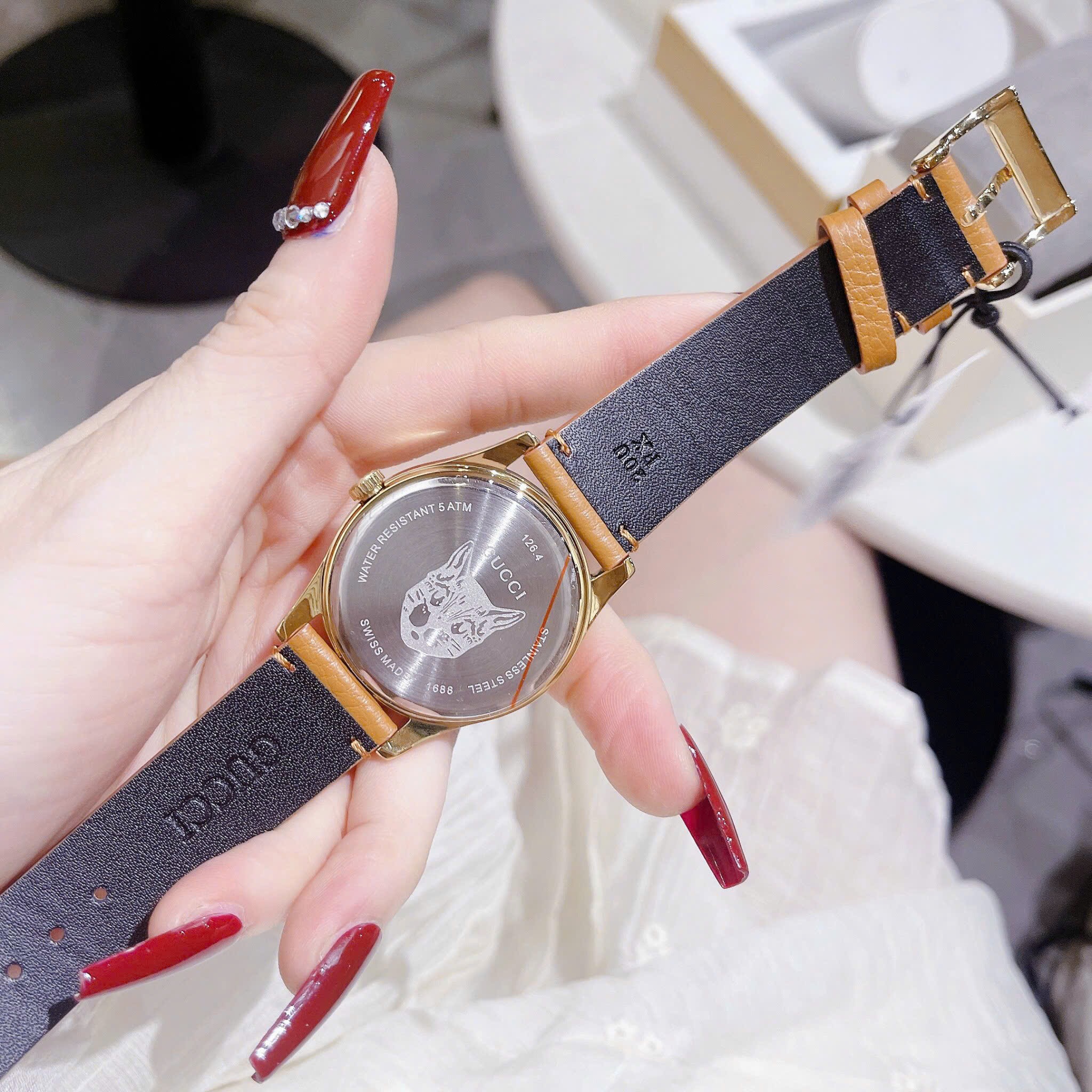 Đồng Hồ Gucci G-Timeless Butterfly |Nữ |Mặt Con Bướm |Dây Da Nâu Vàng |Máy Pin (Quartz) |Size 38mm |donghogiatot.vn