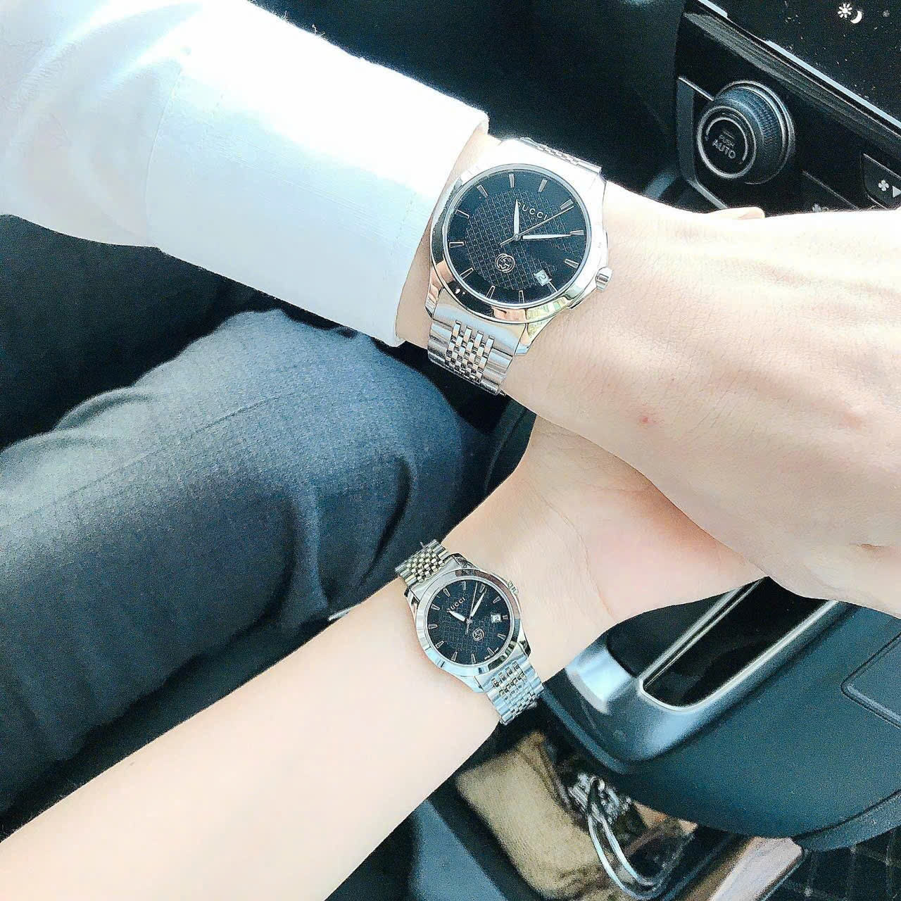Đồng Hồ Gucci G-Timeless |Cặp Đôi |Mặt Màu Đen |Dây Kim Loại Silver |Size 38x28mm |donghogiatot.vn