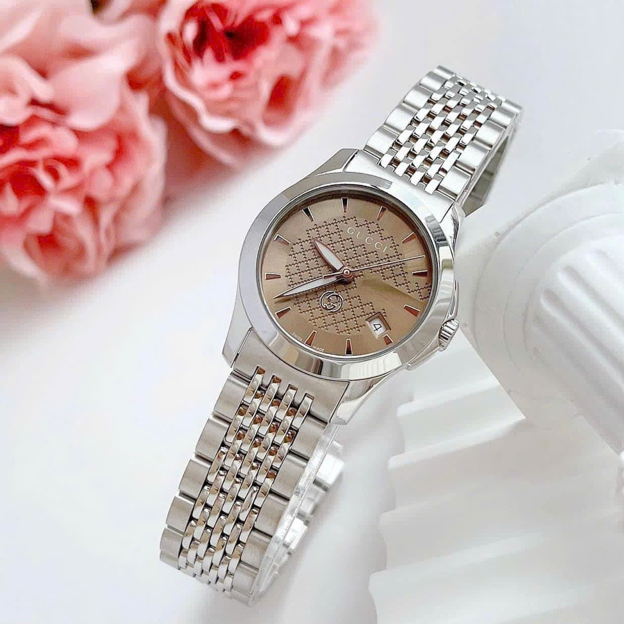 Đồng Hồ Gucci G-Timeless |Cặp Đôi |Mặt Màu Nâu |Dây Kim Loại Bạc Silver |Size 38x28mm |donghogiatot.vn