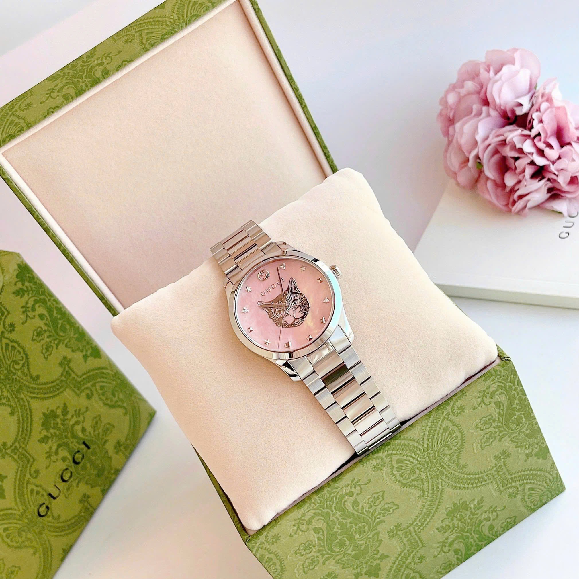 Đồng Hồ Gucci G-Timeless Cat |Nam |Mặt Mèo Hồng |Dây Kim Loại Silver |Máy Pin (Quartz) |Size 38mm |donghogiatot.vn