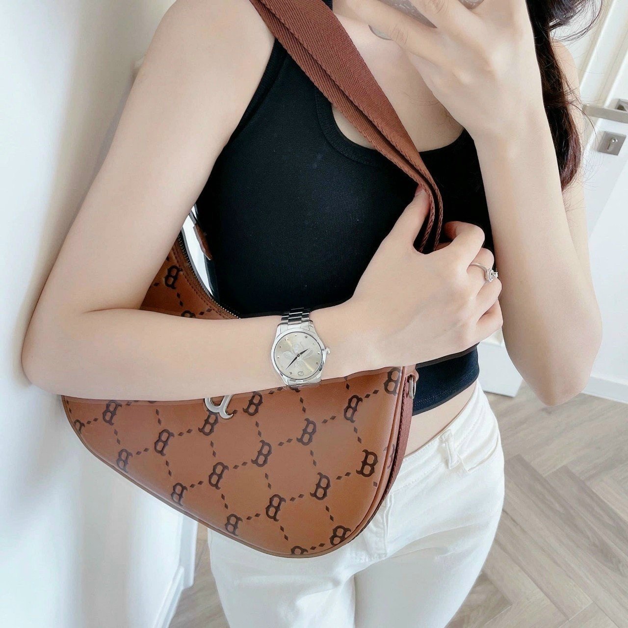 Đồng Hồ Gucci G-Timeless Iconic |Nam |Mặt Con Ong Trắng |Dây Kim Loại Silver |Máy Pin (Quartz) |Size 38mm |donghogiatot.vn