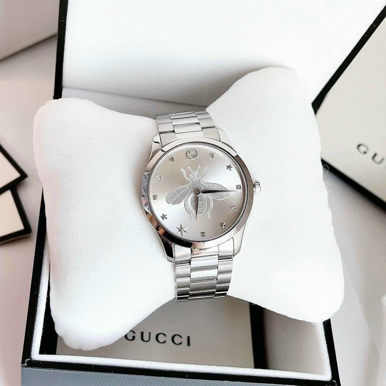 Đồng Hồ Gucci G-Timeless Iconic |Nam |Mặt Con Ong Trắng |Dây Kim Loại Silver |Máy Pin (Quartz) |Size 38mm |donghogiatot.vn