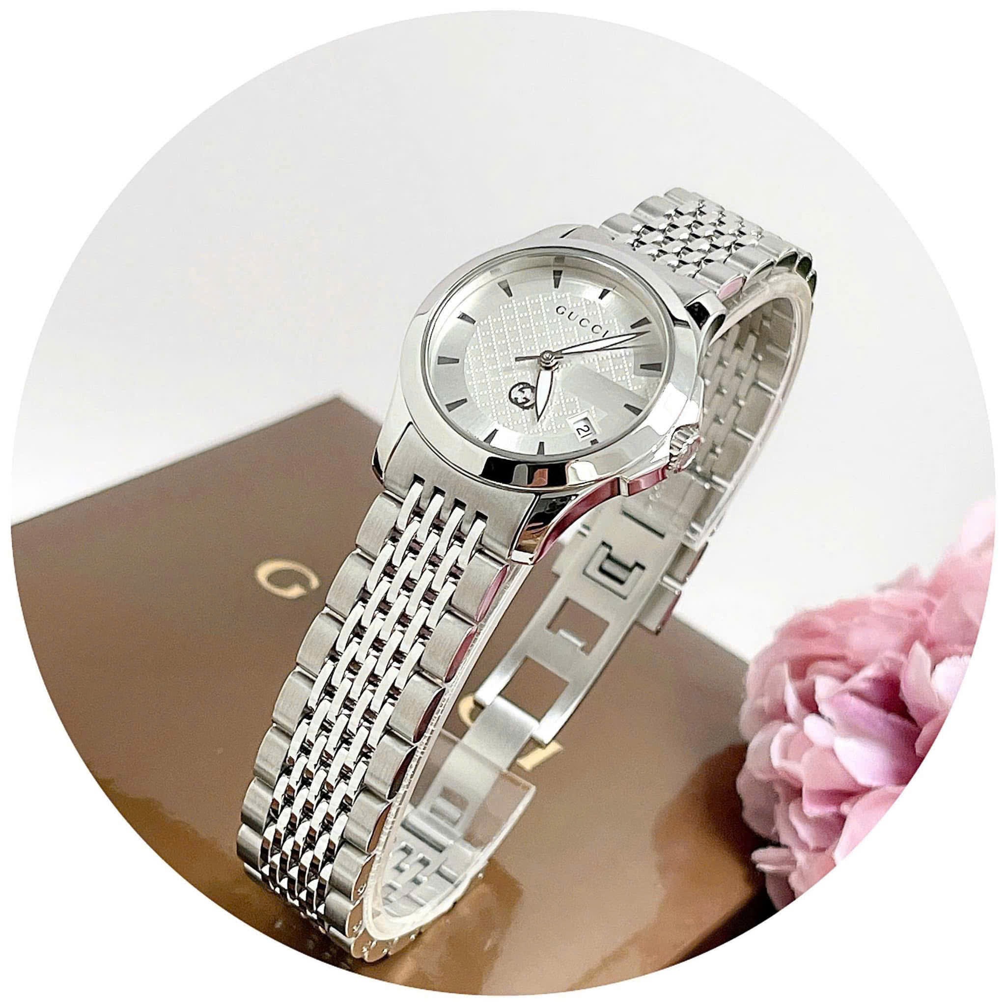 Đồng Hồ Gucci G-Timeless |Nữ Giới |Mặt Màu Trắng |Dây Kim Loại Silver |Máy Pin (Quartz) |Size 28mm |donghogiatot.vn