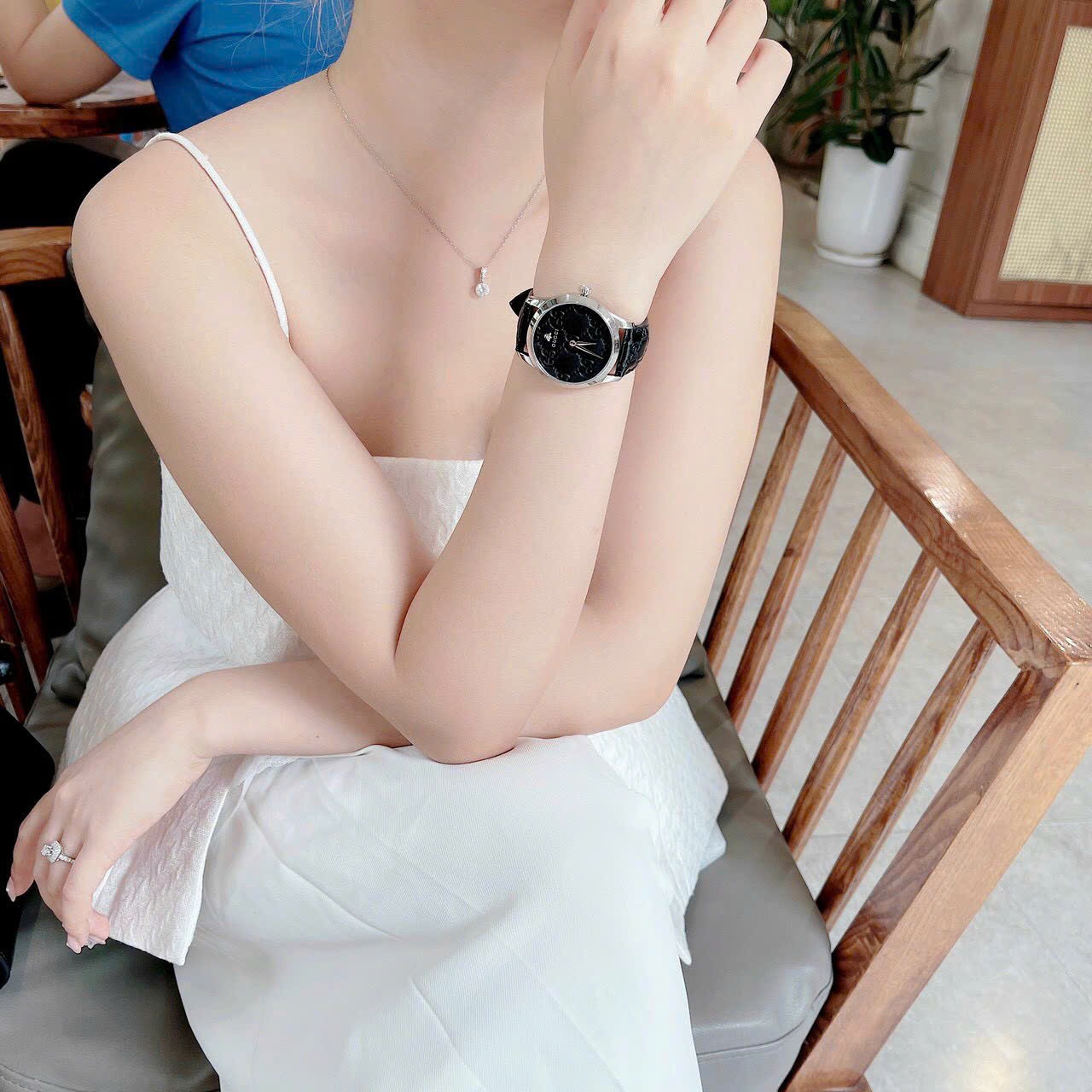 Đồng Hồ Gucci G-Timeless |Nữ |Mặt Tròn |Silver |Dây Da Màu Đen |Máy Pin (Quartz) |Size 38mm |donghogiatot.vn