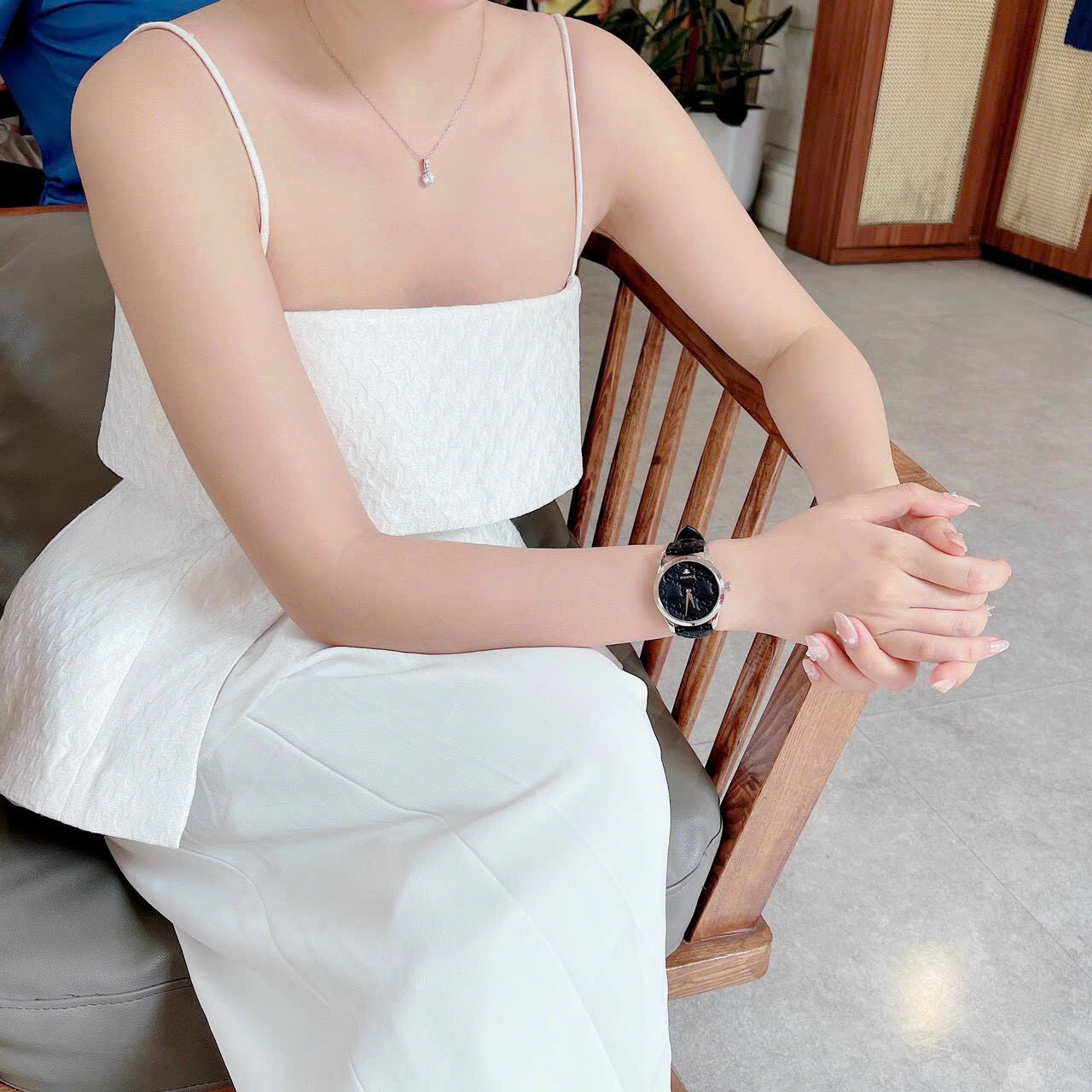 Đồng Hồ Gucci G-Timeless |Nữ |Mặt Tròn |Silver |Dây Da Màu Đen |Máy Pin (Quartz) |Size 38mm |donghogiatot.vn