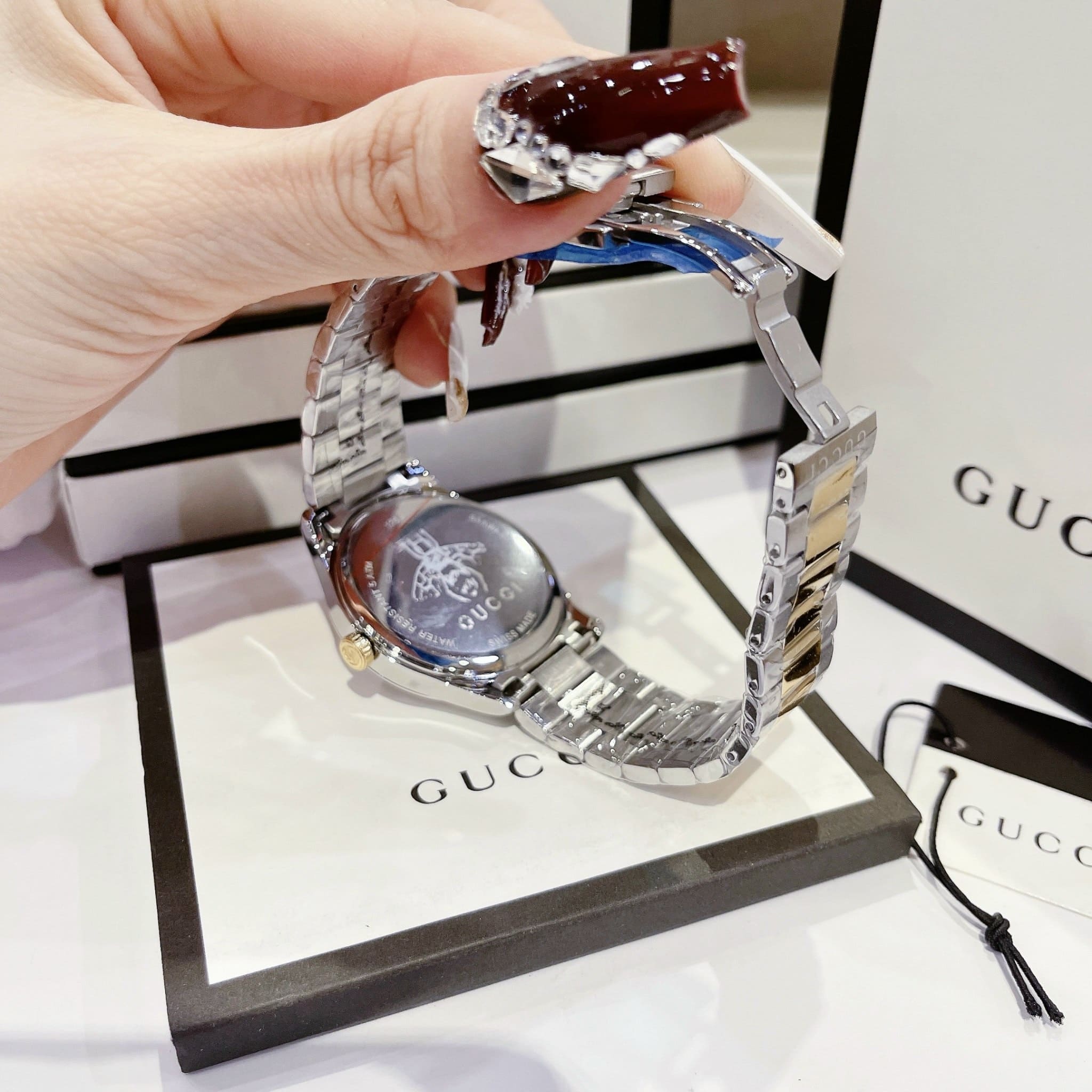 Đồng Hồ Gucci G-Timeless Snake Motif |Nữ |Rắn 3D |Dây Kim Loại Demi Vàng |Máy Pin (Quartz) |Size 29mm |donghogiatot.vn